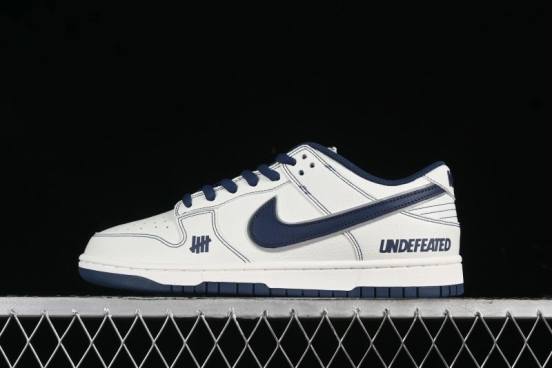 Nike SB Dunk Low x Undefeated Collaboration Low-Top Casual Skate Shoes - UN1697-611
