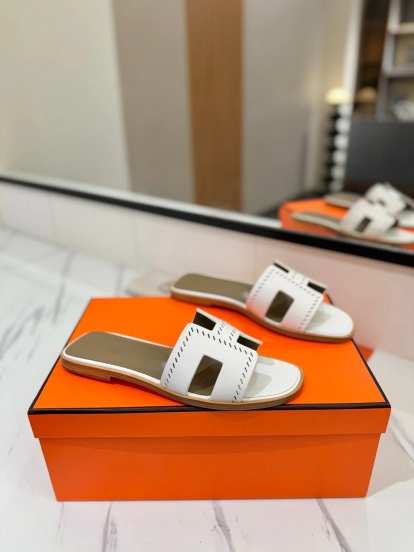 2025 Women Hermès White Leather Slippers