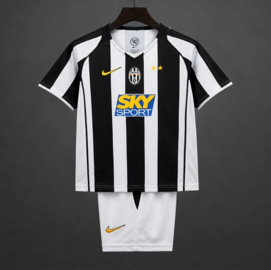 Retro 04/05 Juventus Home Jersey